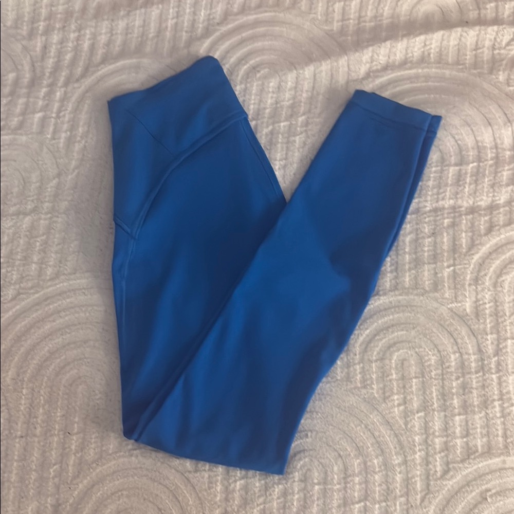 POOLSIDE Lululemon